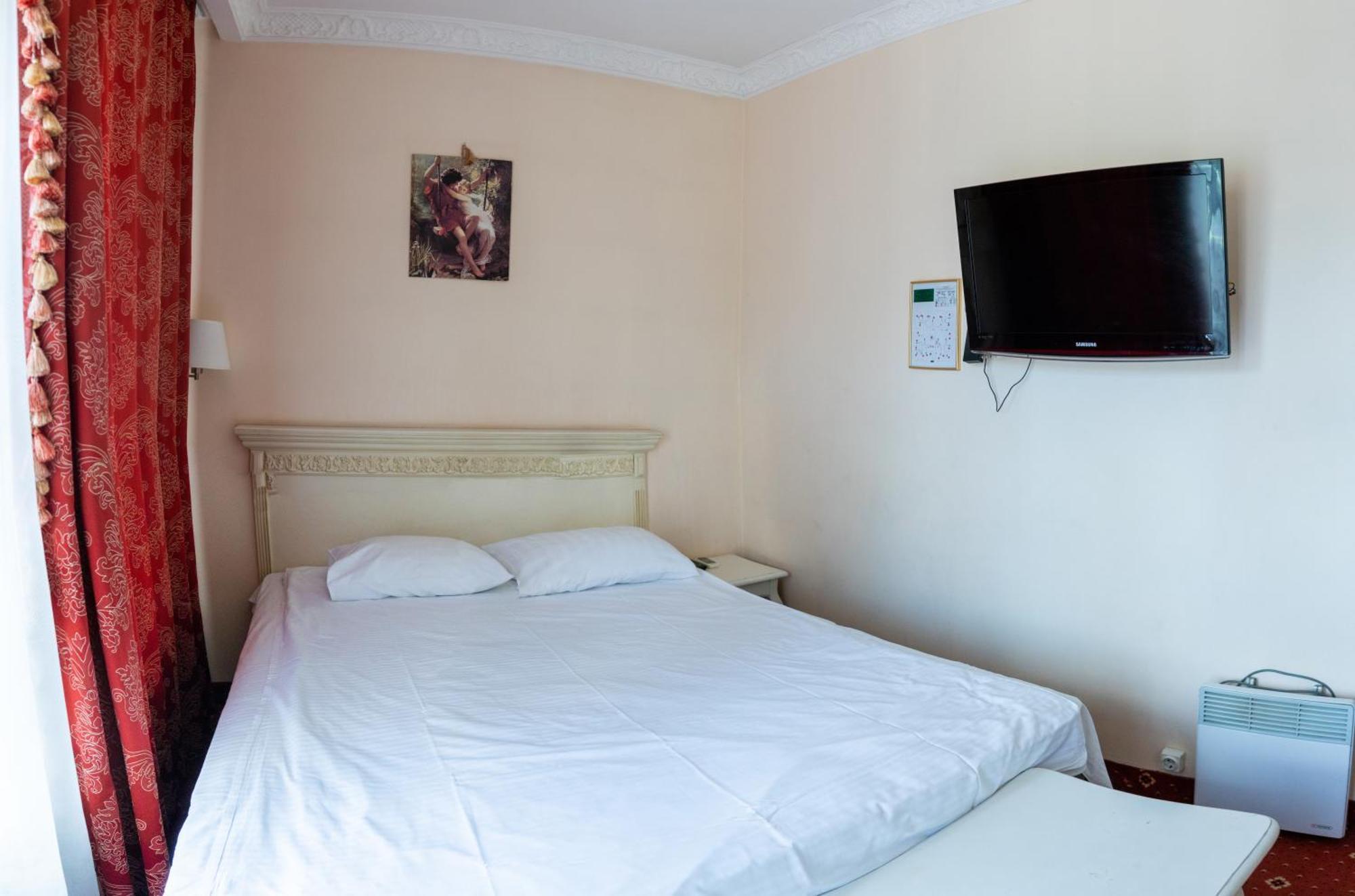 Royal City Hotel Kiev Bagian luar foto