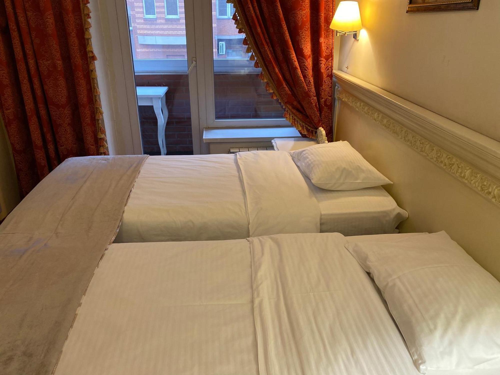 Royal City Hotel Kiev Ruang foto
